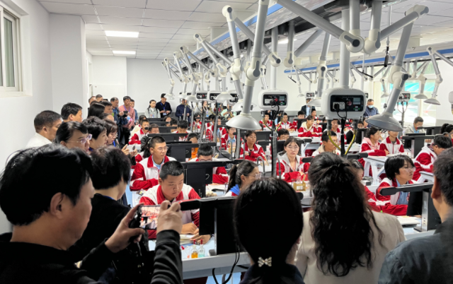 教育的数字化网络化等特点使其较传统教育管理更加透明 教育的数字化网络化等特点使其较传统教育管理更加透明